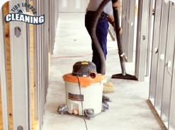 builders_cleaning2